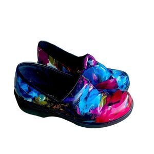 RASOLLI Clogs Womens Black Color Pop Patent Leather Comfort Shoes size 8
